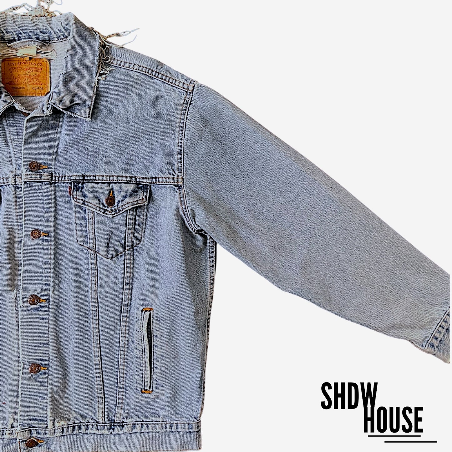 Levi Strauss & Co Y2K Vintage Trucker Coat in Washed Blue